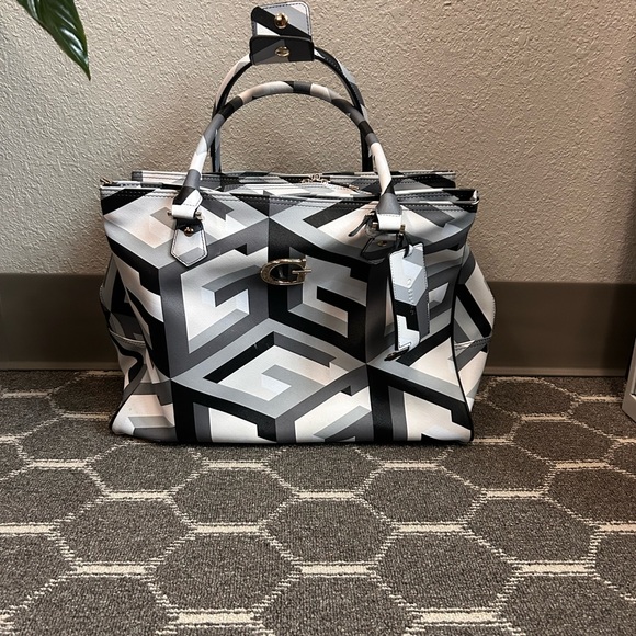 Guess Black and Gray Geometric Satchel - Picture 1 of 6